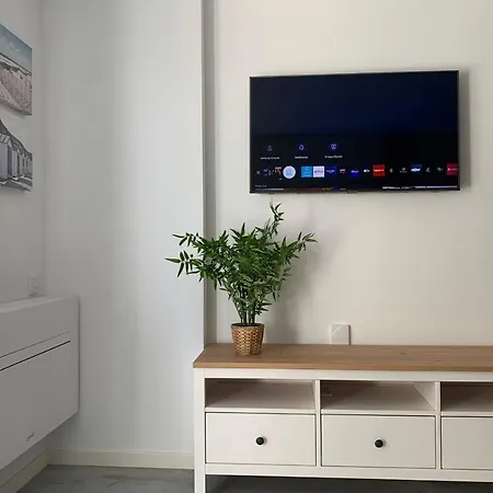 Appartement Modern Studio With Rock View Balcony And Gym-hosted By Sweetstay